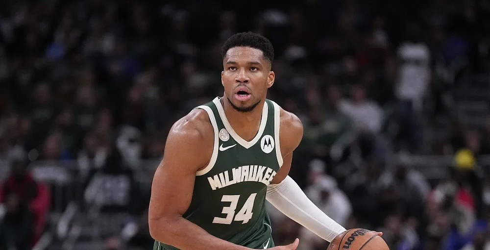 近日，前NBA球员哈斯勒姆在节目中谈及雄鹿队与字母哥，他认为随着雄鹿本赛季告别季