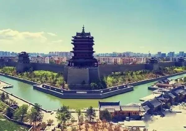 不理解，理解不了，听说中铝集团副总经理调任大同市担任市委书记。
说真的，再怎么优