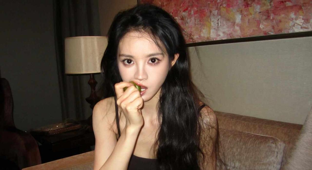 帅啊
田曦薇头像 田曦薇美得让人窒息 美到无法形容 美是一种感觉
