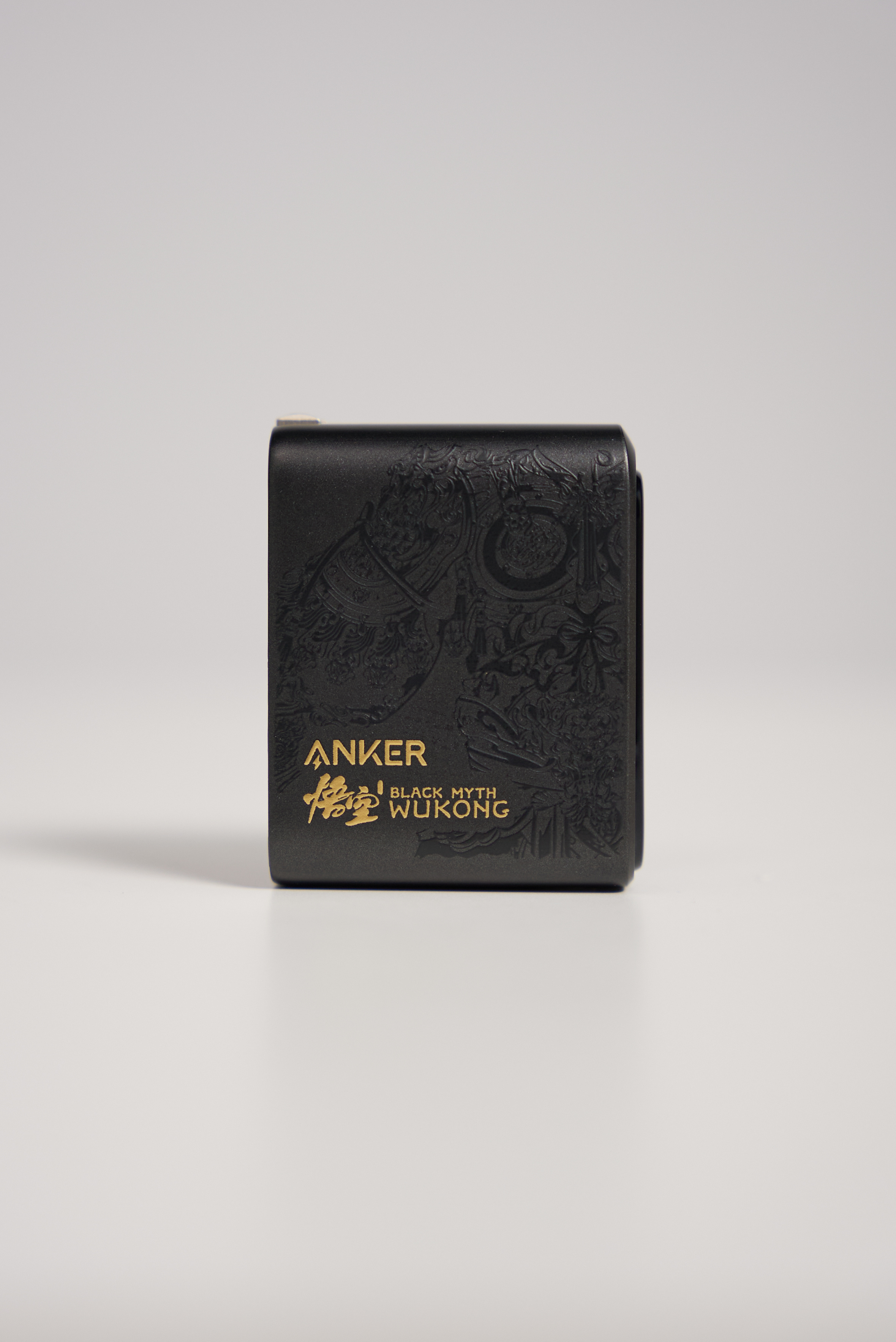 收到了安克联合《黑神话悟空》推出的新年礼盒礼盒内是 Anker Prime 系列