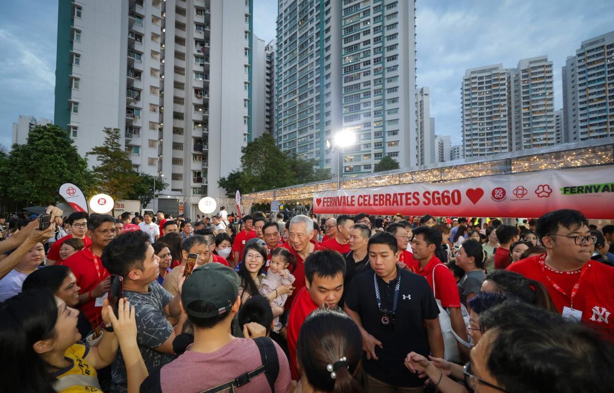 3月18日，新加坡迎来了其独立60周年的盛大庆典。中国新能源汽车巨头比亚迪旗下的