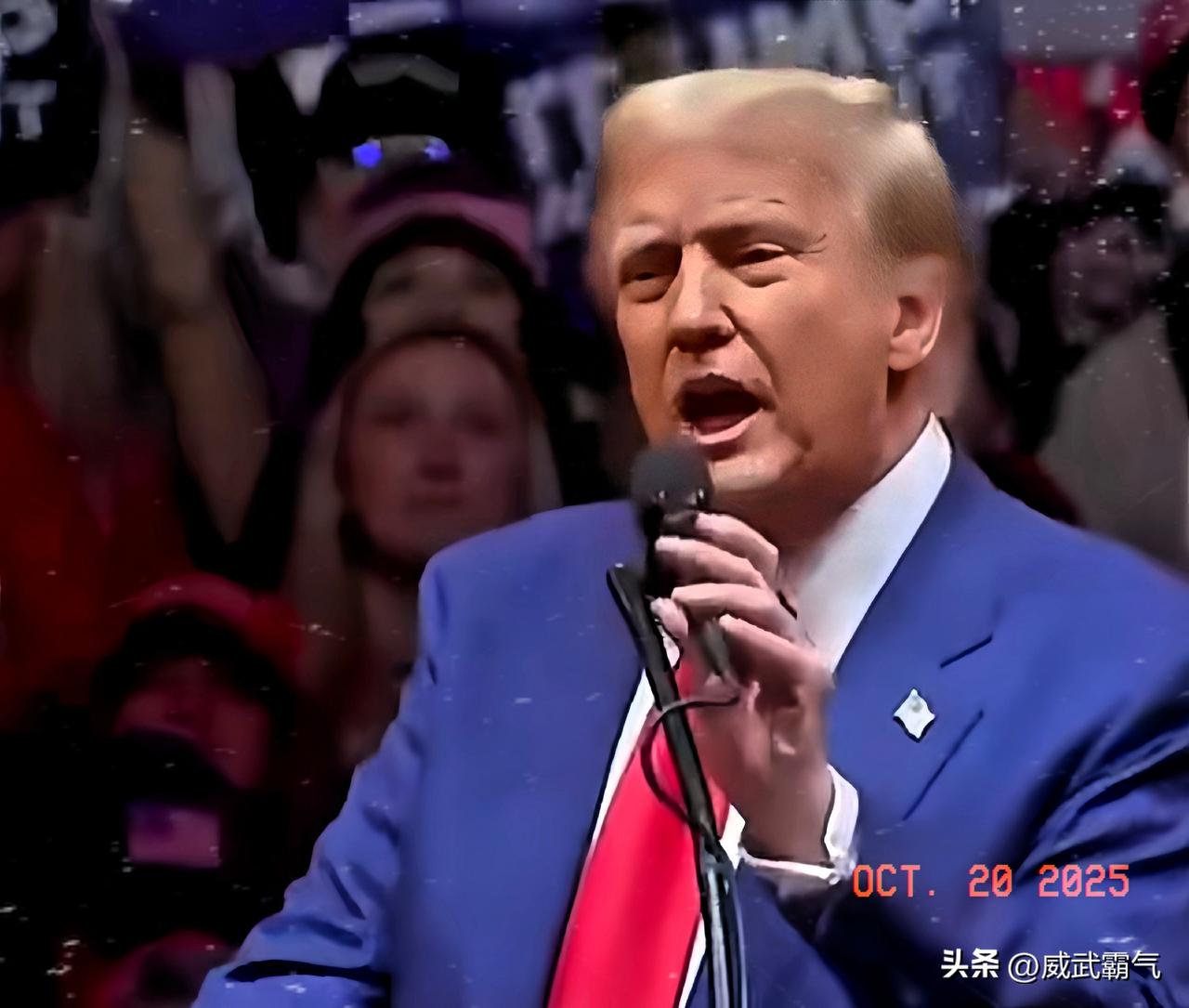 美国总统特朗普在福克斯新闻采访里说，他不想摧毁中国，还觉得中方愿意谈，计划两周后