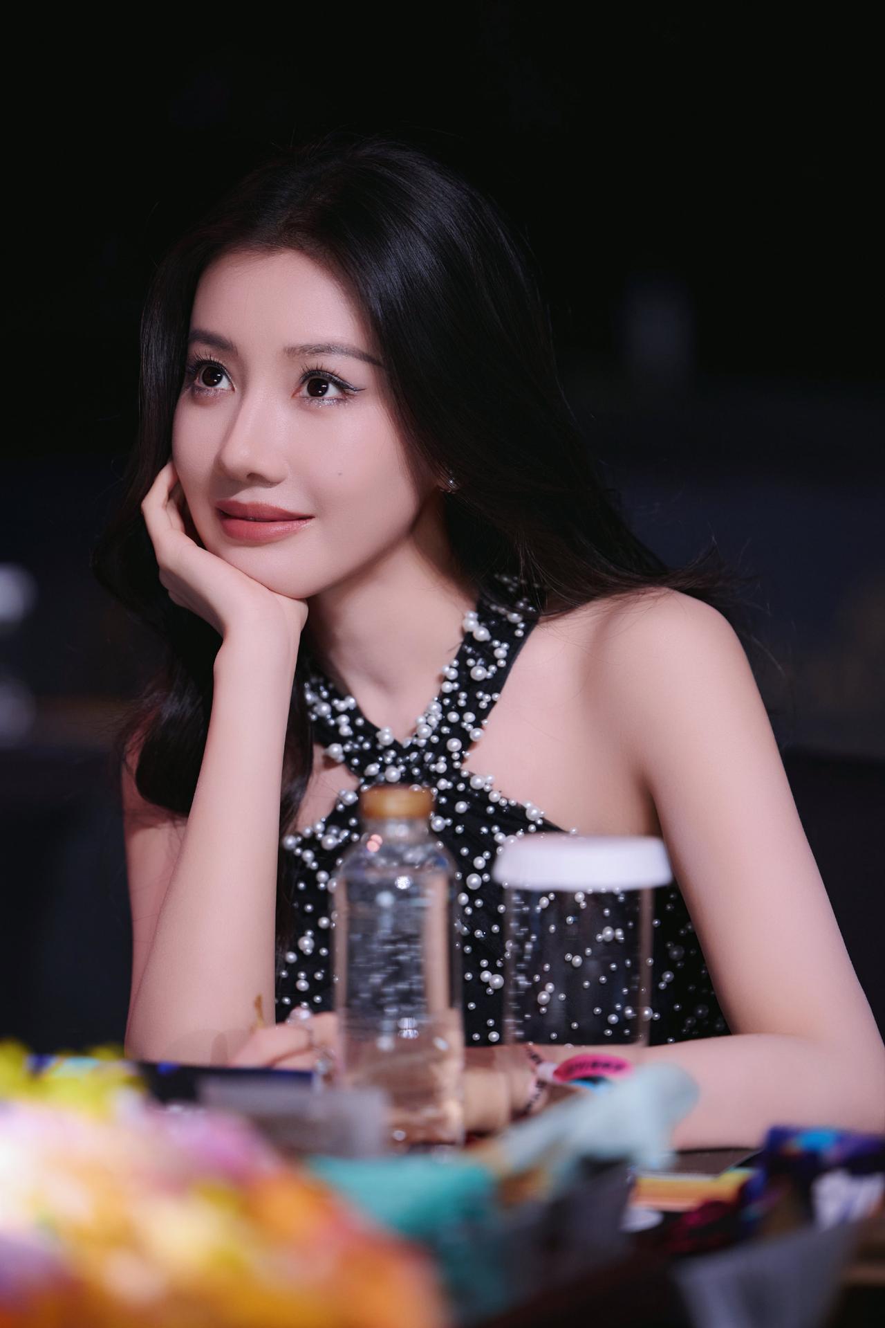 好看又舒适的穿搭美女明星穿搭写真