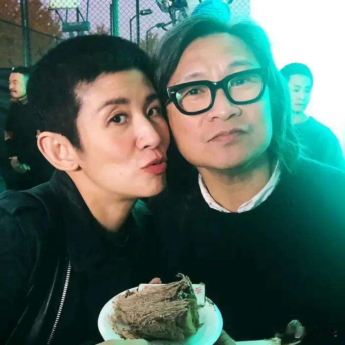 你们发现没？
凡是跟善意沾边的事
一个个都
有好结果。

今天中午陈可辛开车在香