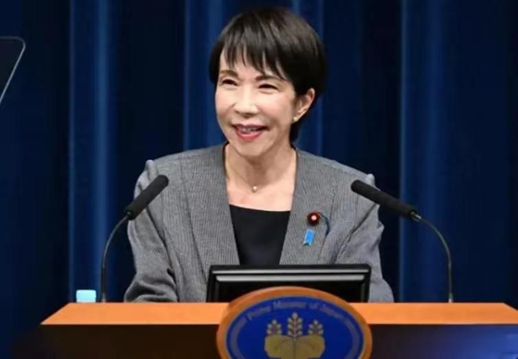 日本官员涉台言论惹众怒，民间抗议升级，安保政策走向生变。
昨天东京国会议事厅前挤