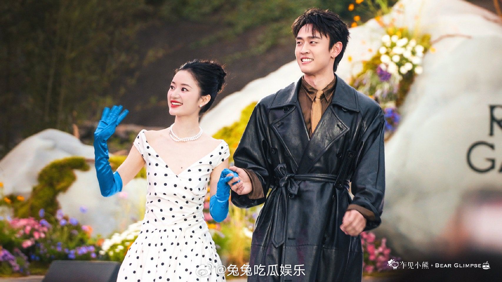 郭晓婷王天辰完全婚礼现场姐姐姐夫真的不是在拍现偶吗郭晓婷王天辰红毯牵手跑    