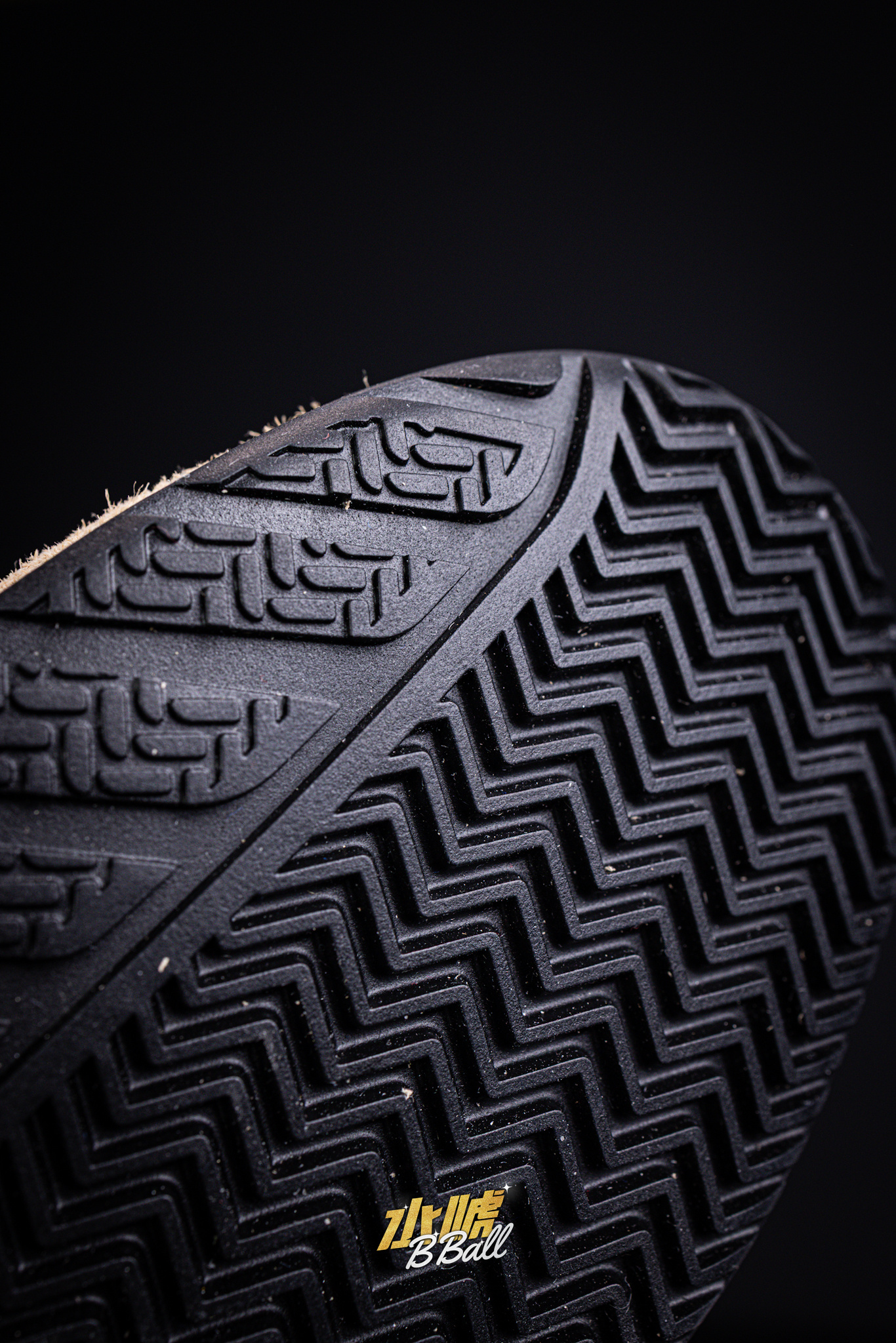 水唬开箱 喏...这就叫作顶级质感的具象化👏👏👏一双能让我老婆爱穿的鞋ε٩