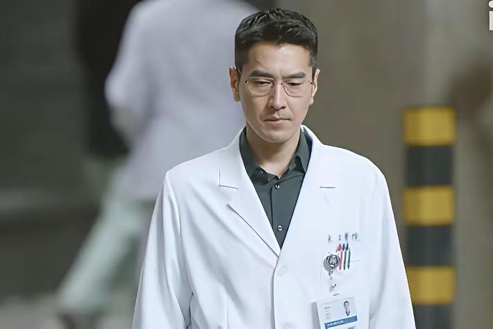 追剧《问心2》   这个宝贵的心脏供体到底应该给谁？周筱风、林逸、方筱然、盛年、
