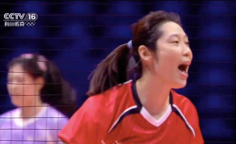 朱婷还是朱婷全运会女排成年组小组赛，迎来十五运首秀，河南女排3-0战胜卫冕冠军天