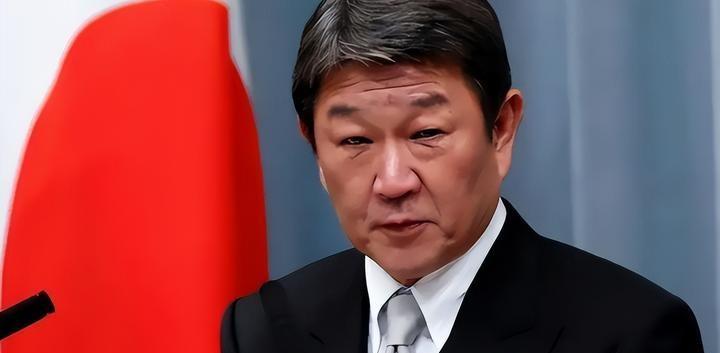 五月份，三十一万三千人次中国游客前往日本，同时日本政府宣布从七月一日起签证费上涨