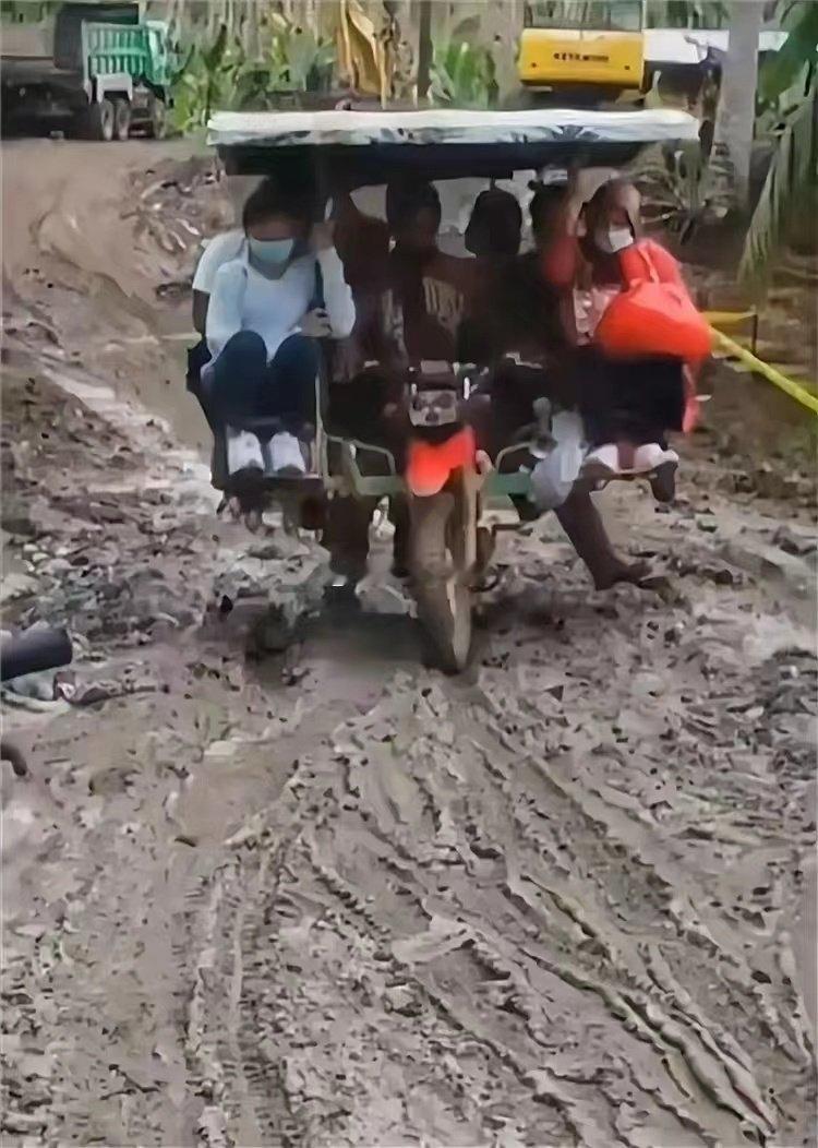 摩托拉客，为什么横向布局？？？纵向布局不好吗？？？