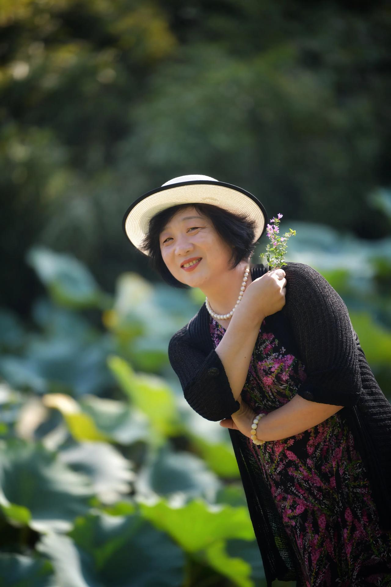 #分享一张你觉得最满意的风景照片# 天天有个好心情，拍摄于龙湖公园。#美景随拍＃