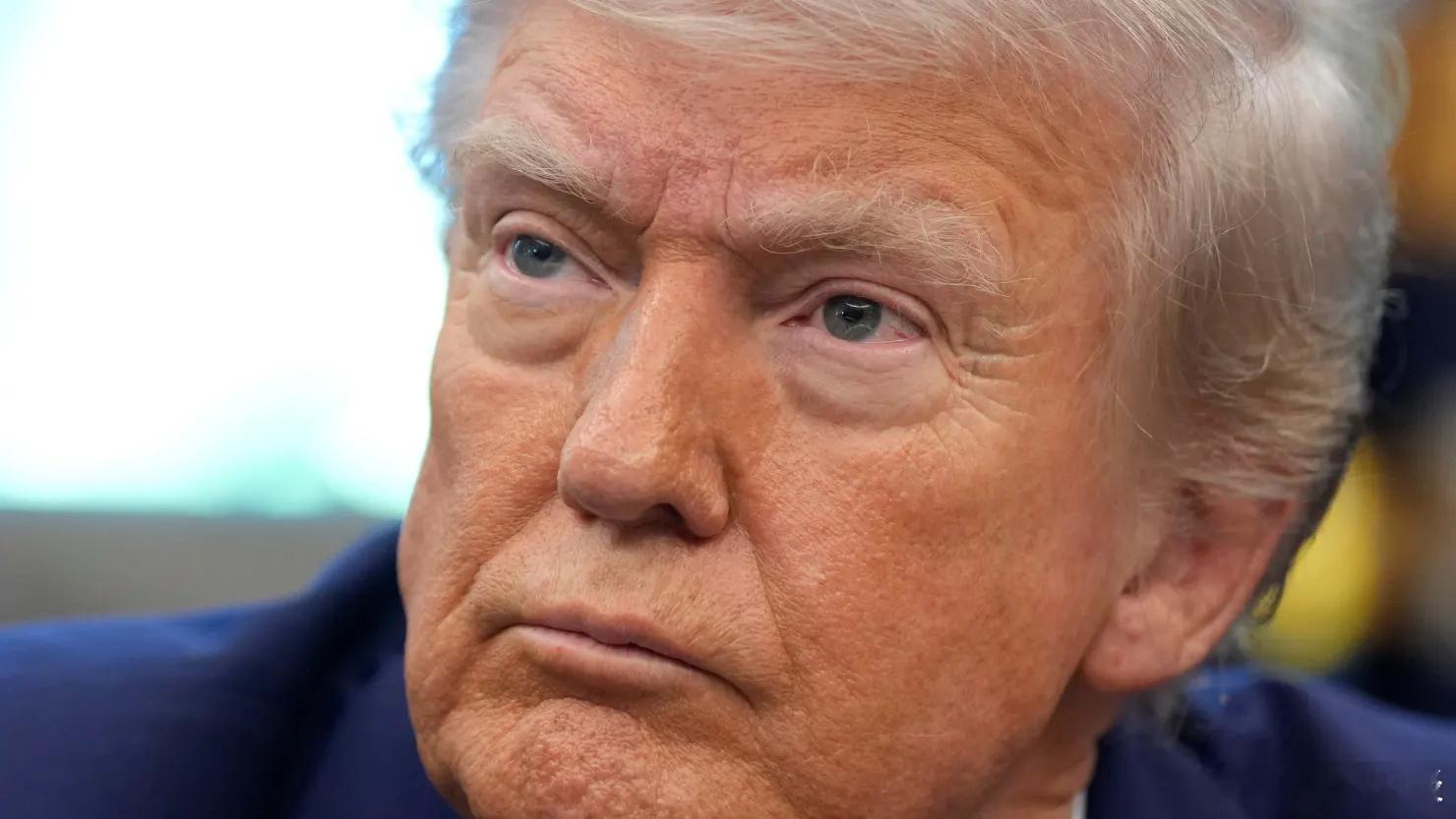 【白宫将大幅裁减国家安全委员会工作人员】（CNBC）据两名美国官员和一名熟悉重组