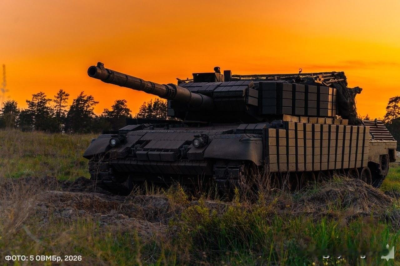 🇺🇦 乌克兰第5独立坦克旅在训练演习中使用的“豹”1A5（Leopard 1