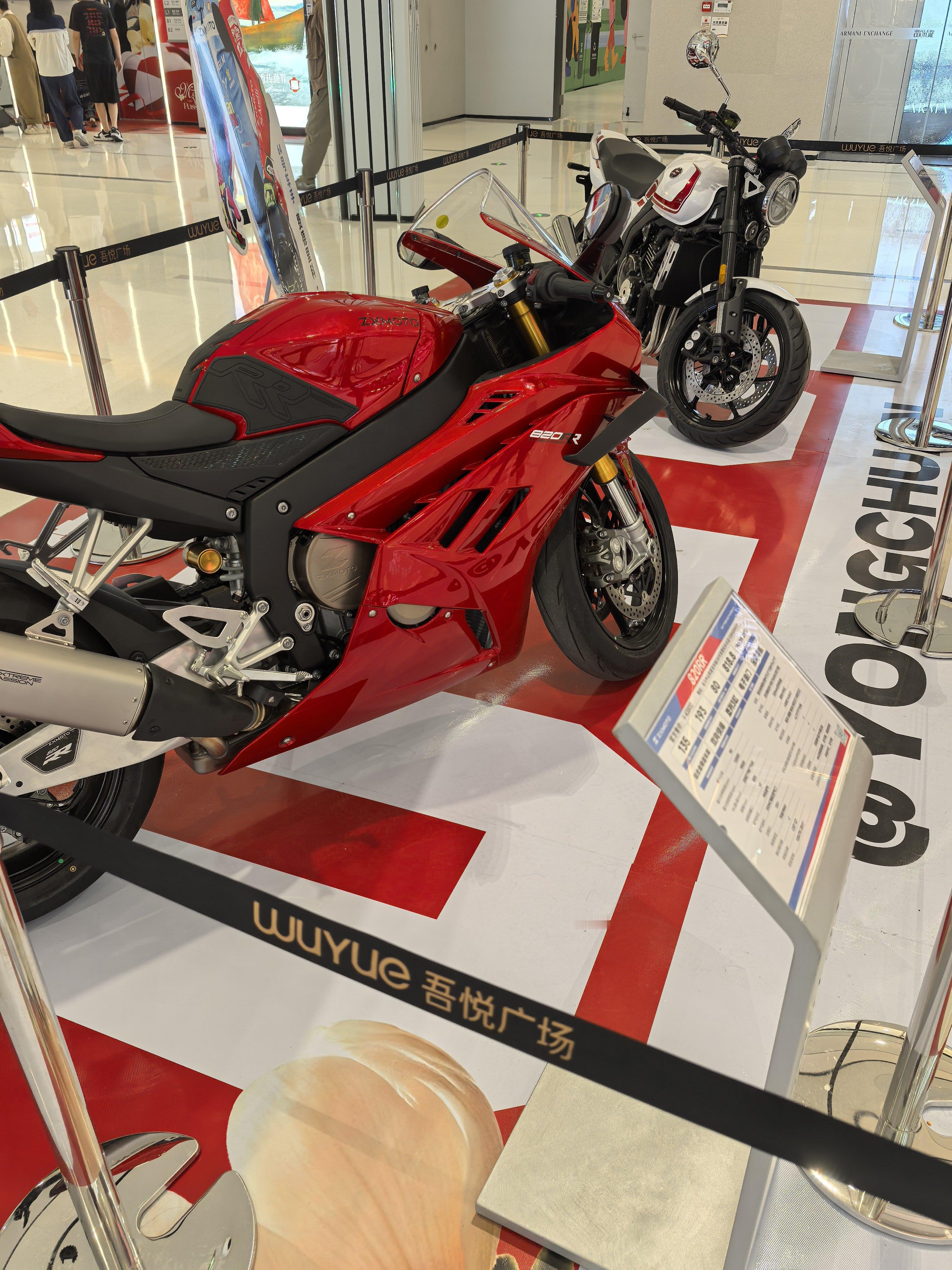 车不错，还便宜，43800元。