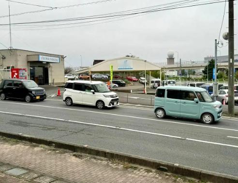日本网友这次真的坐不住了！比亚迪海獭杀进日本市场，代言人广濑爱丽丝被骂“卖国”，