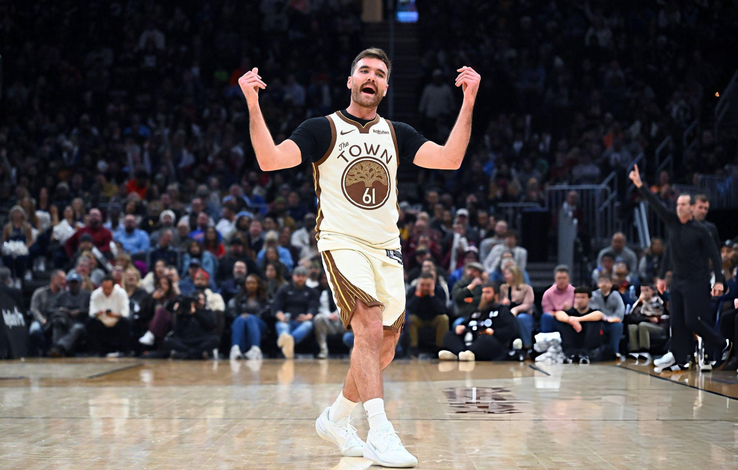 金州勇士斯潘塞-我的评分：前有真goat打棒球⚾，现有棍网球goat打篮球🏀双