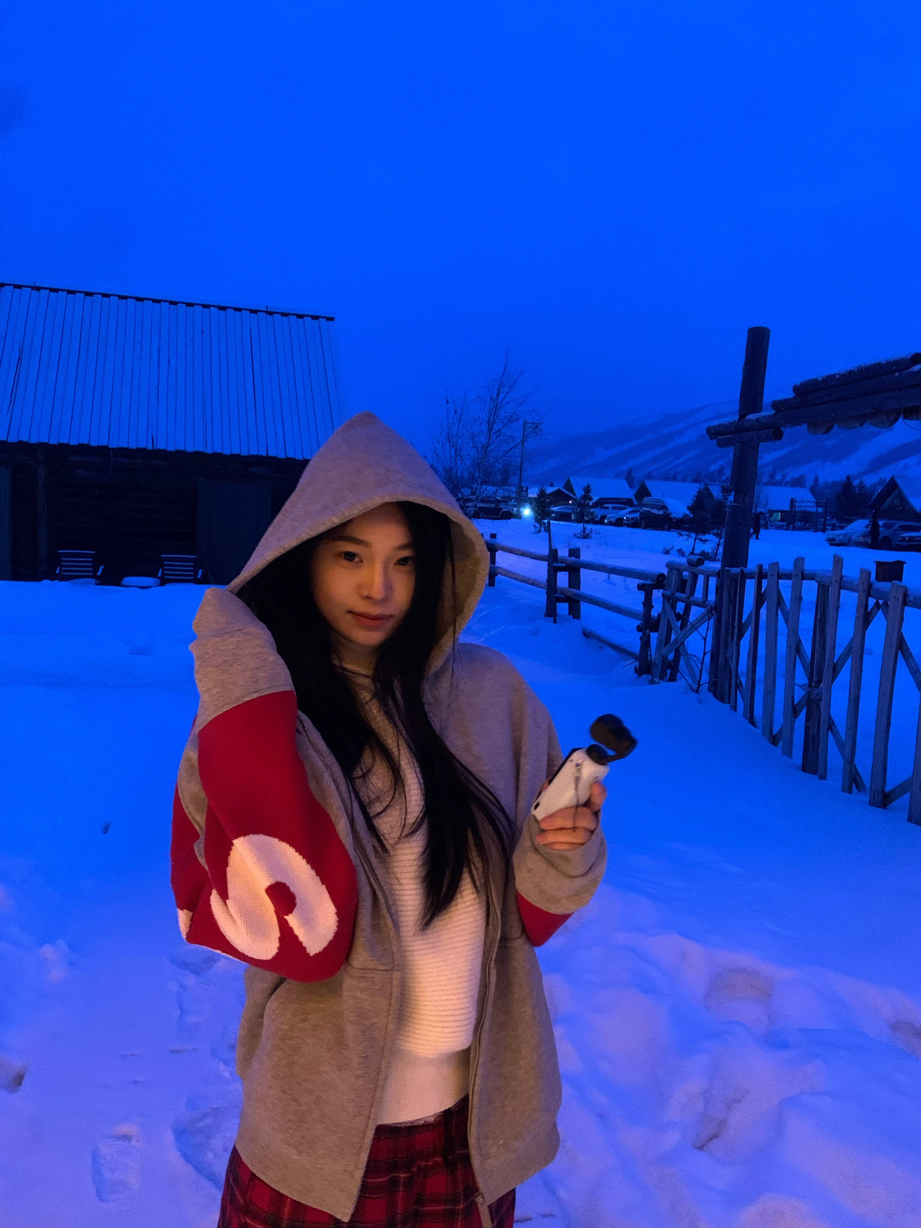 早上七点起来看蓝调，直接原图直出.. 