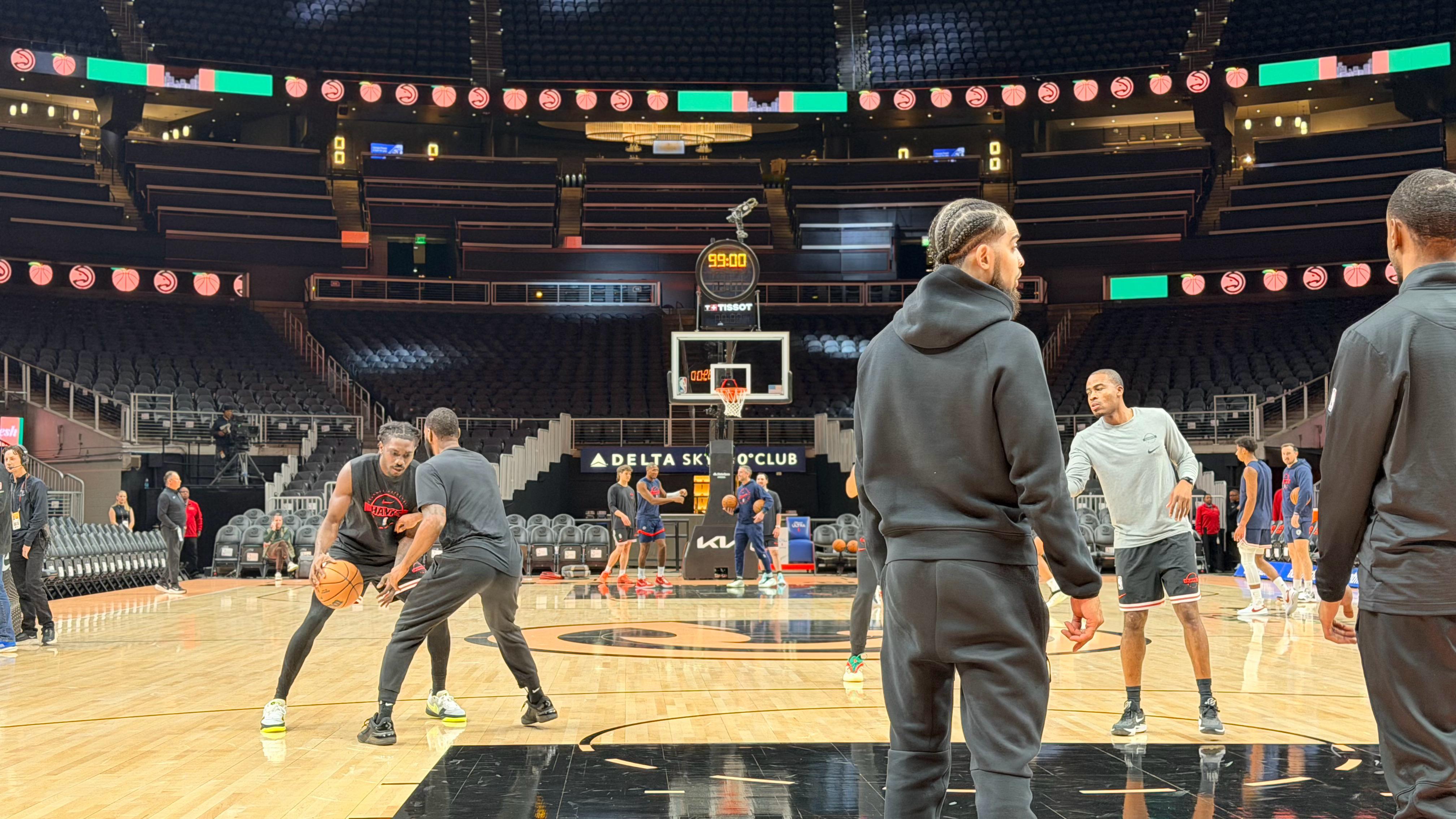 前方报道华莱士：大家的表扬我都听到了，我会再接再厉chinahawks // 亚