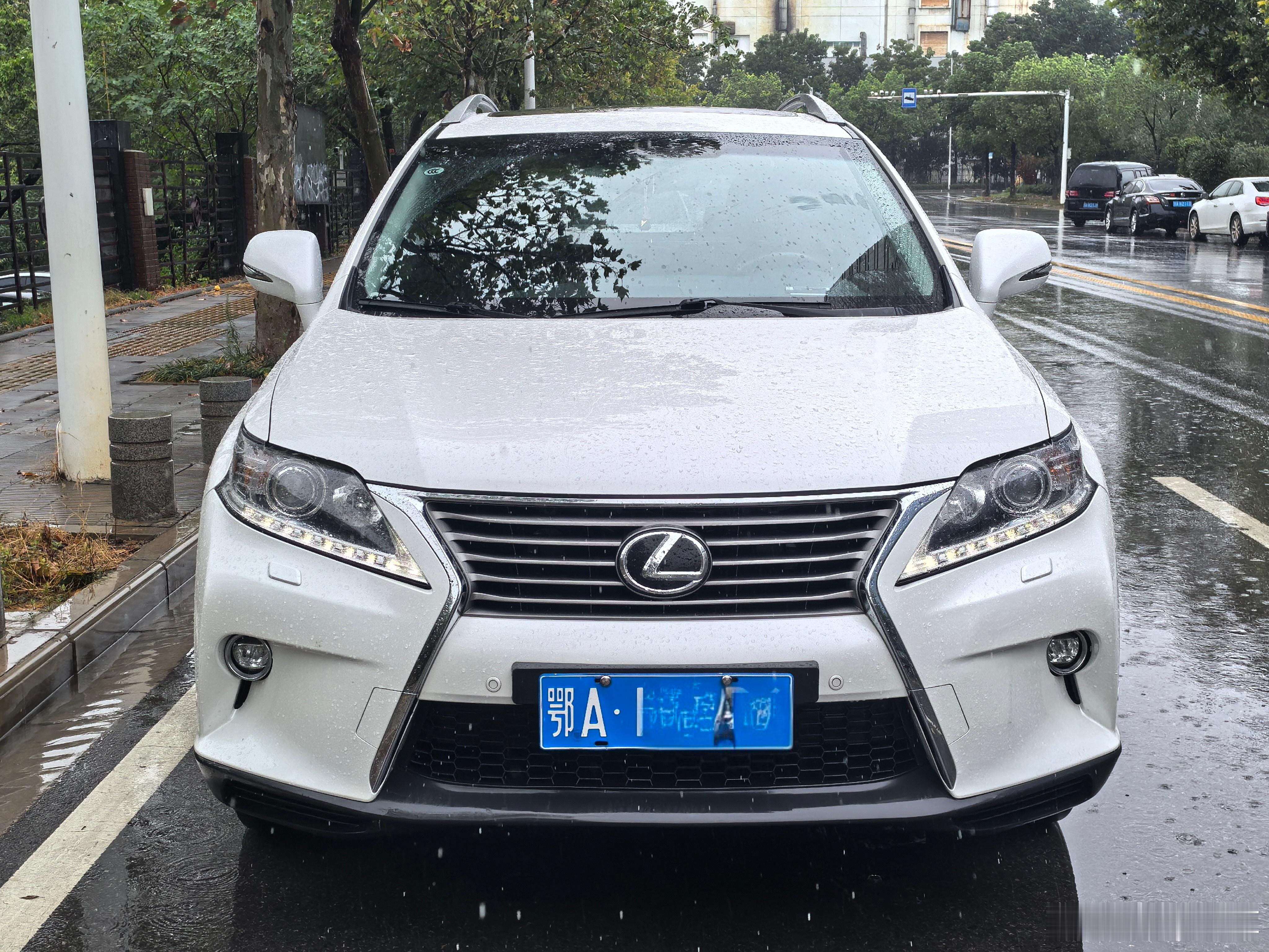 最新拿下雷克萨斯RX2702015年上牌一手车 17.9万公里全4S店保养记录 