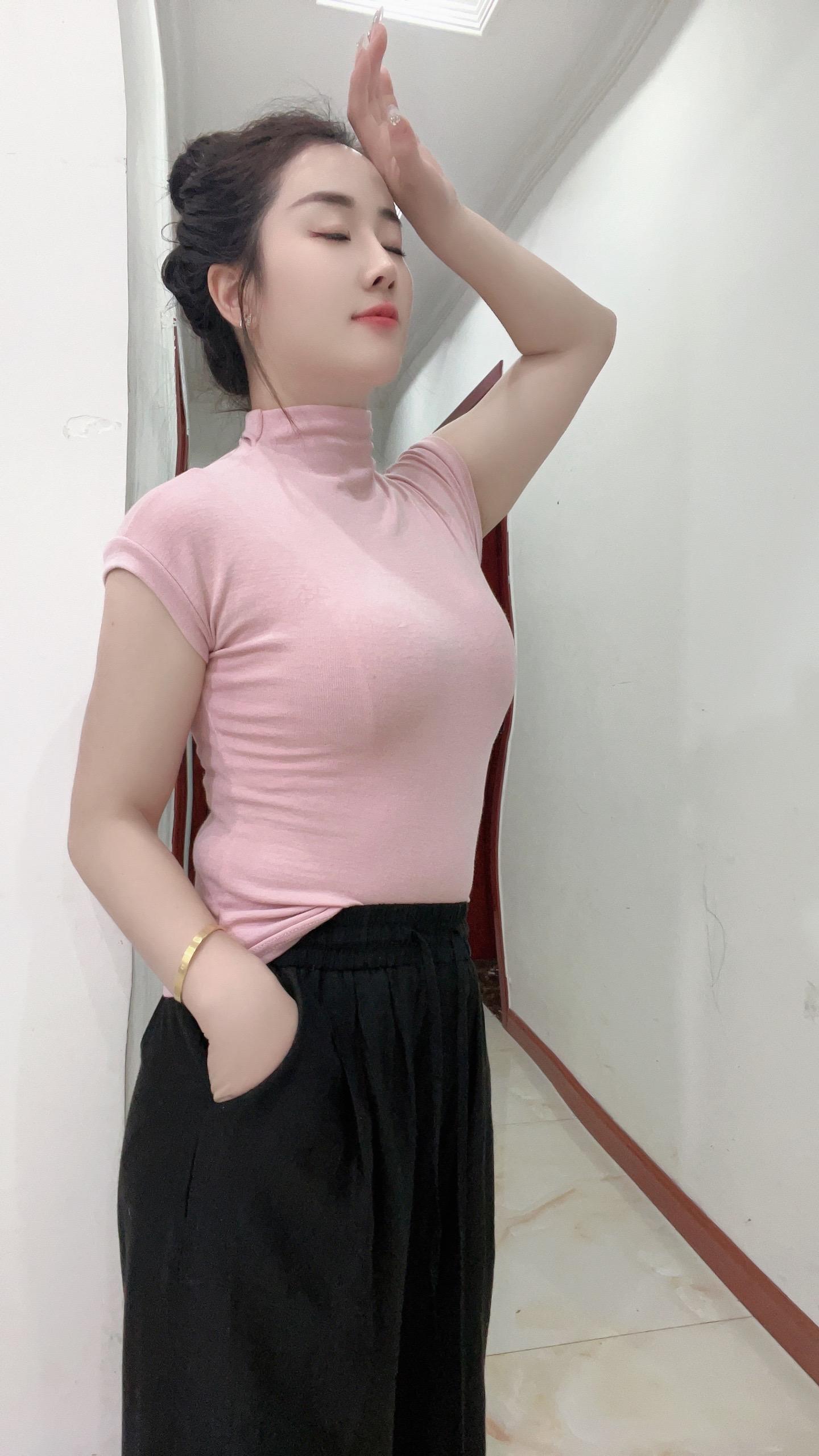 张爱玲曾经说过：“头婚怕小三，二婚怕前任，不婚对不起父母，离婚对不起孩子，结婚对不起自己