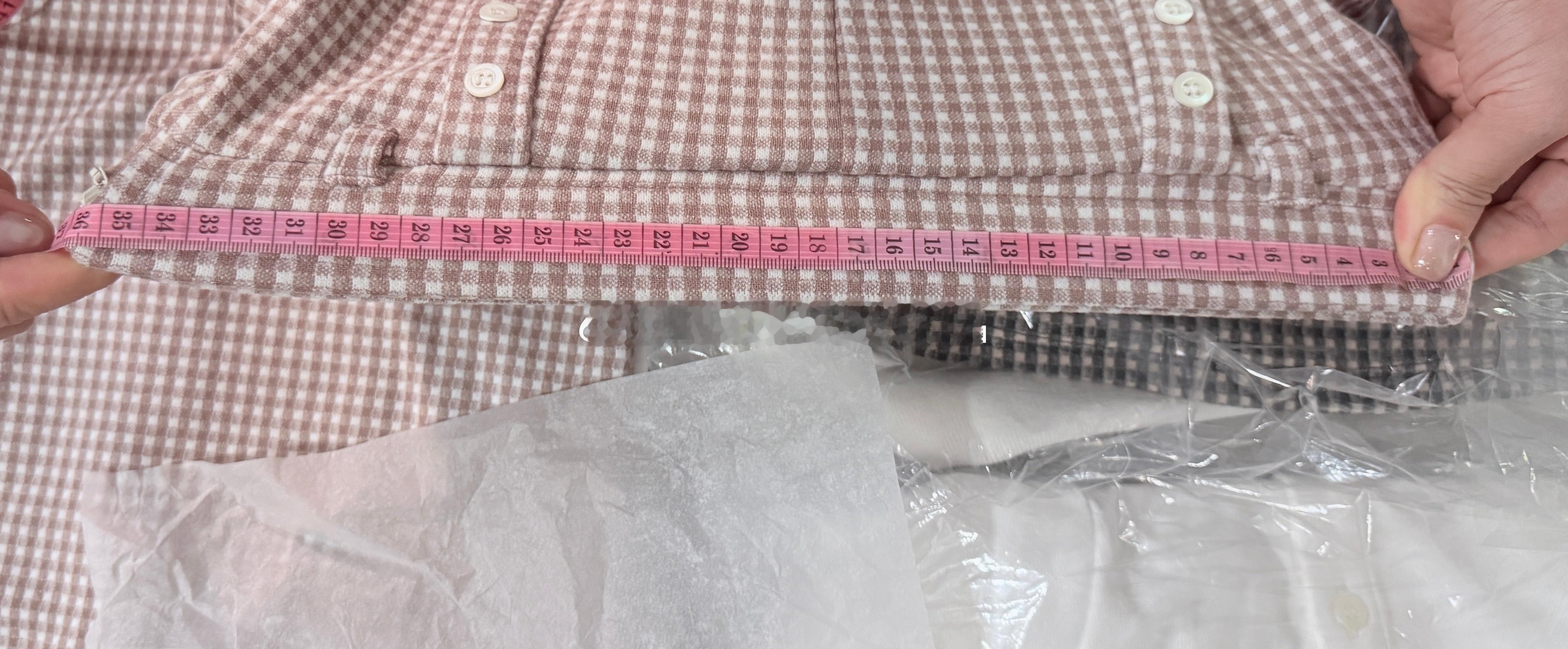 这套喜欢的都冲吧，短裤居然是松紧腰的，面料软嘟嘟也不厚还有弹力!小细节都很可爱!