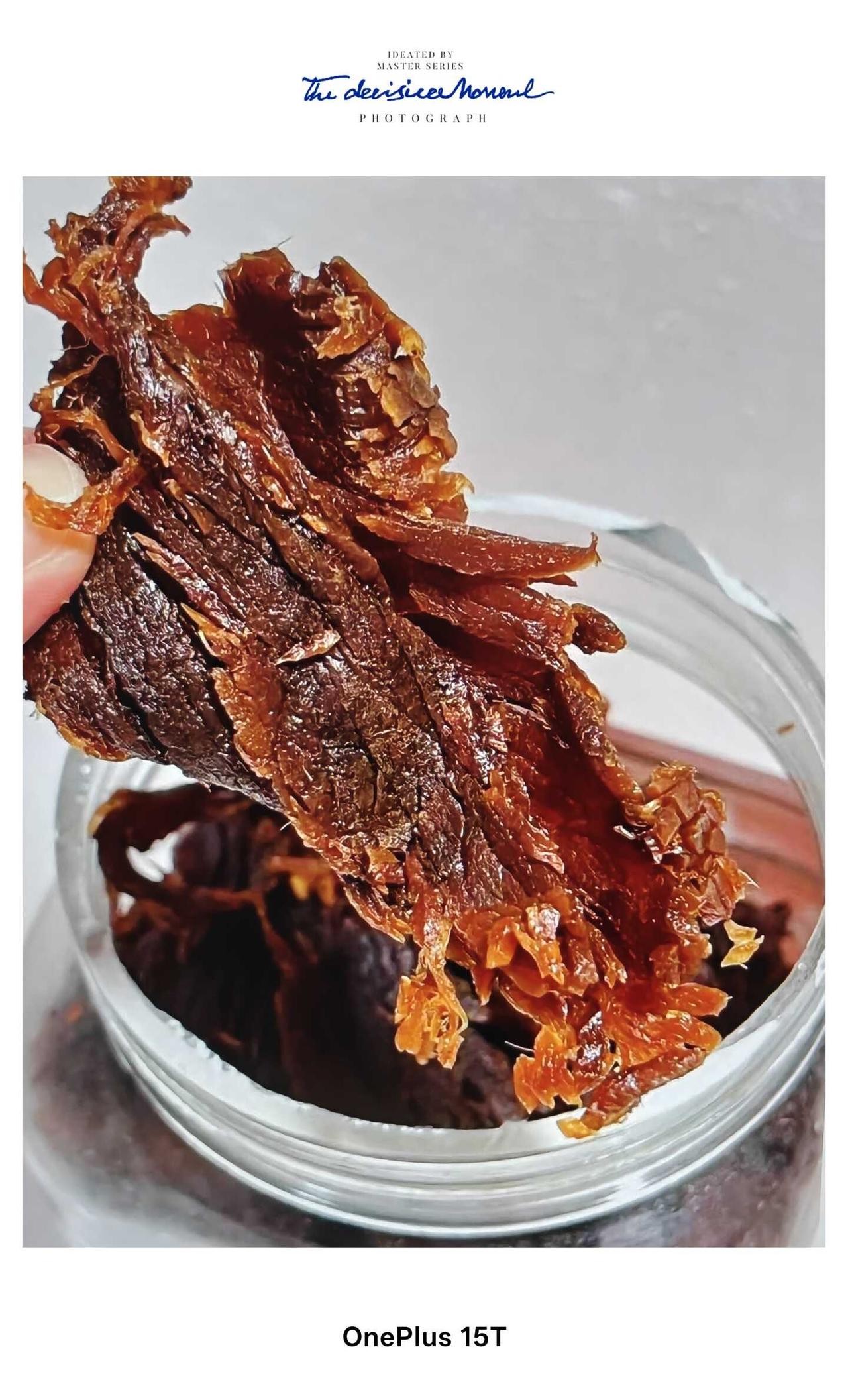 把脆脆的火腿肉冻进玻璃罐
秋天出门玩记得带OPPO原相机！