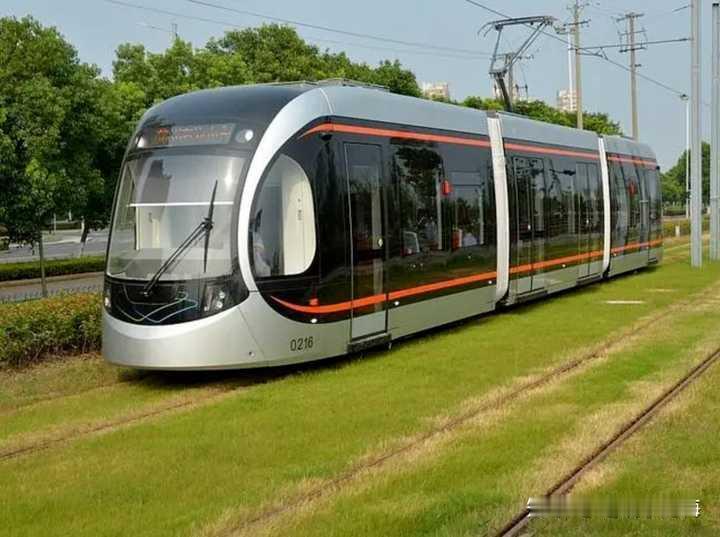 为什么现在有轨电车大部分都是客运要是把一些有轨电车改造一下运货会不会好一点?
首