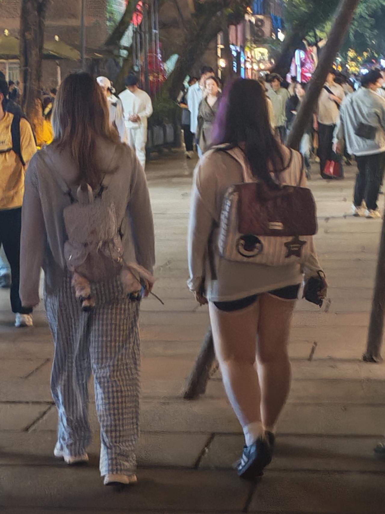 盘点街头有趣的穿搭风