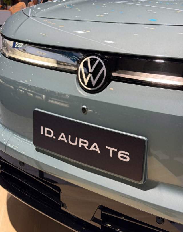 专门安排代驾师傅试驾 ID.AURA T6