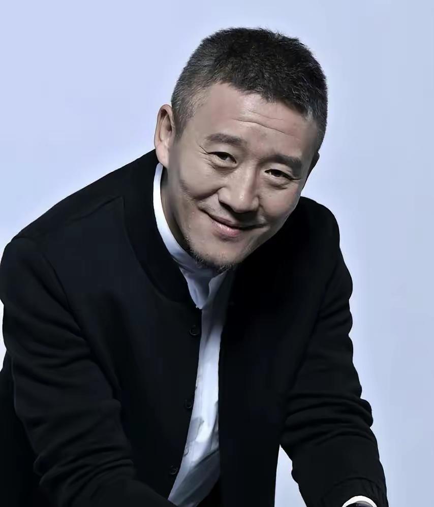 你认识他吗？
在《我的前半生》里面追罗子君那个男人，你想起他是谁了吗？