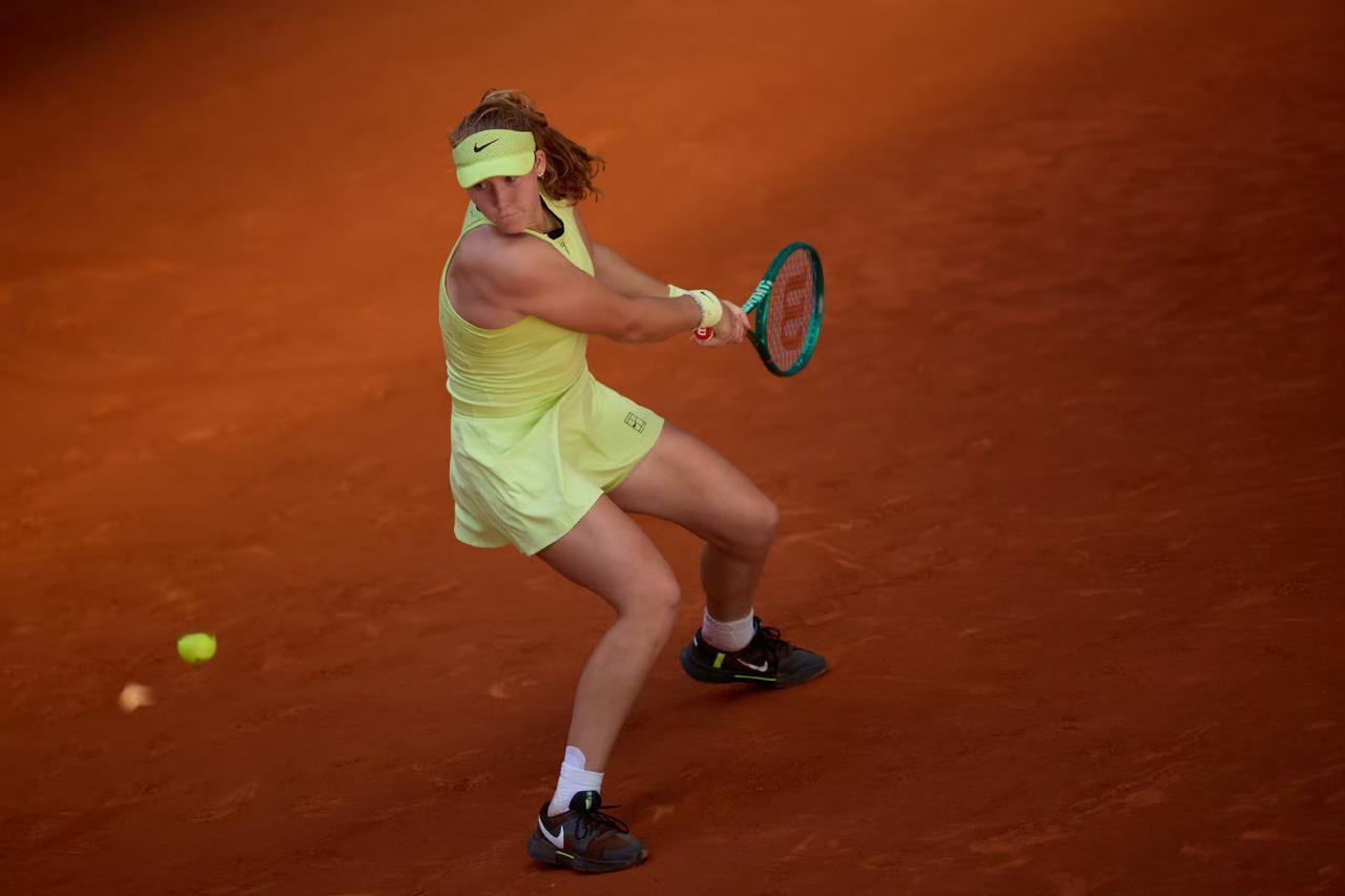 创纪录！米拉·安德列娃成为在19岁之前闯入1000赛八强次数最多的球员（9次）