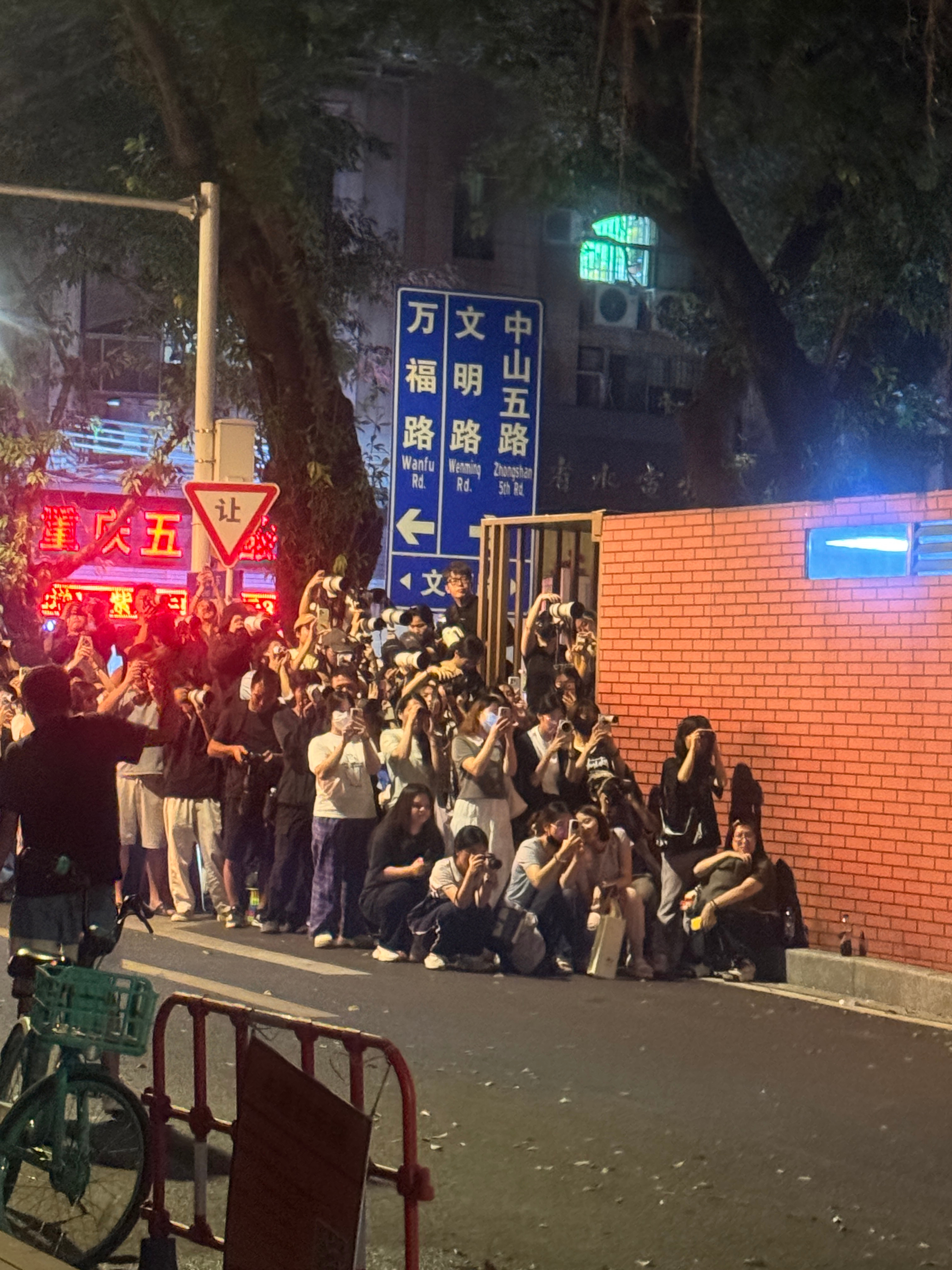 堪比相机发布会 ​​​