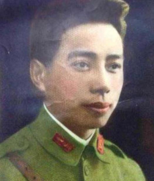 34岁黄埔骑兵少将周卓然：带伤再战血染黄河渡口，忠骨长眠三秦大地
 
周卓然（1
