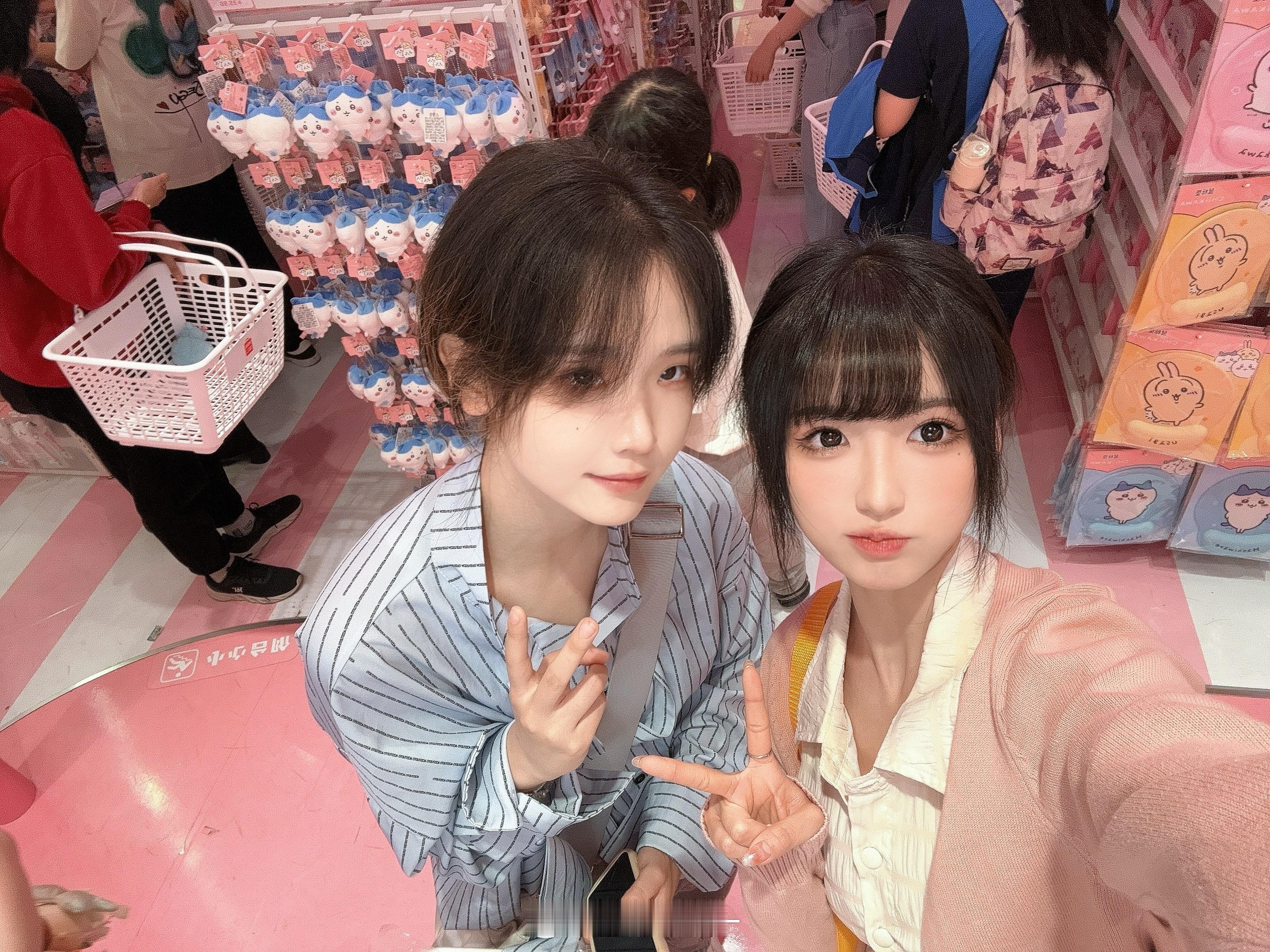 怎么这么可爱呀宝宝🥹🥹​​​