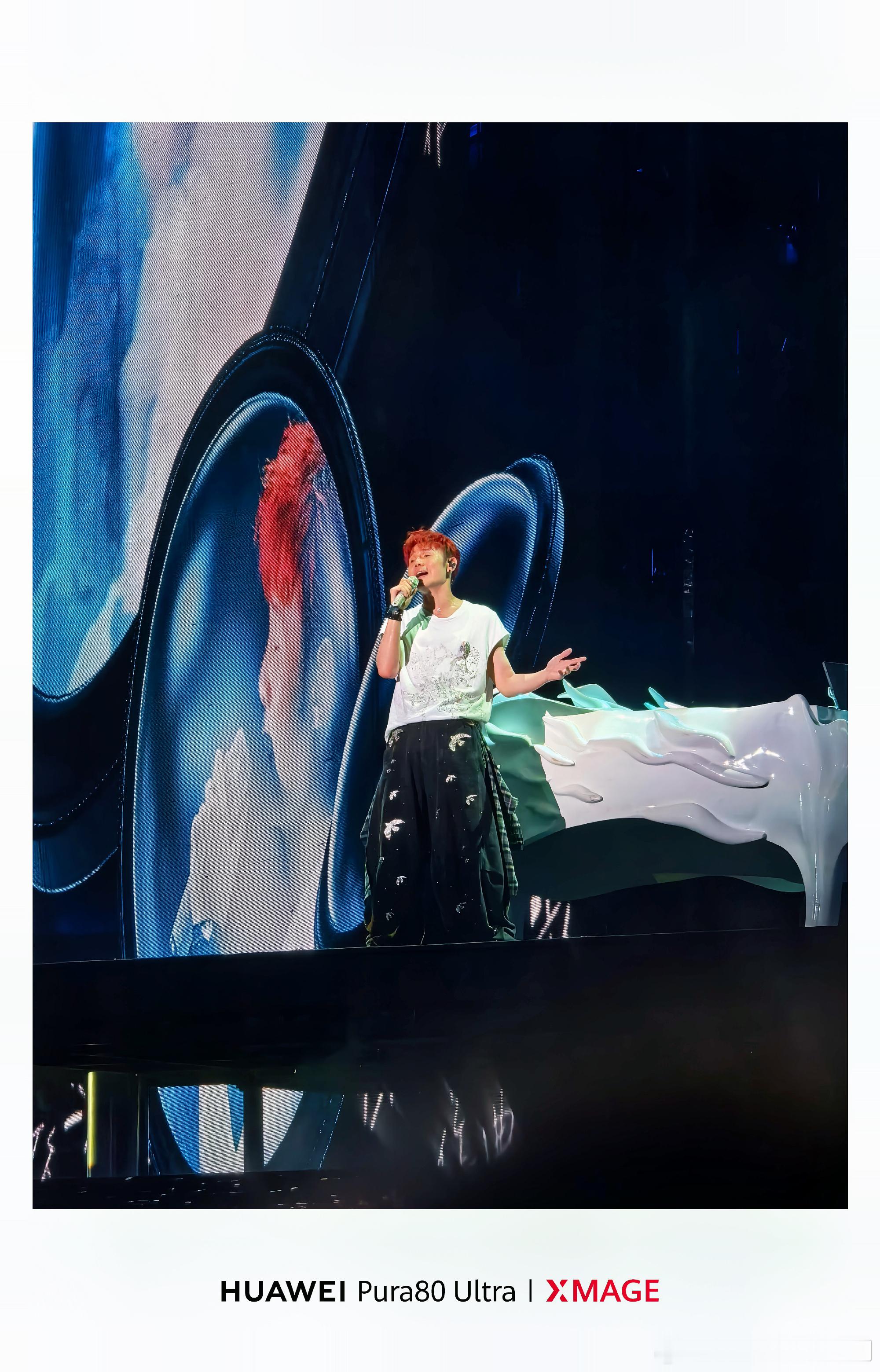 哈哈哈，李荣浩真给粉丝转了500啊李荣浩真转我五百了去听过李荣浩演唱会，现场氛围