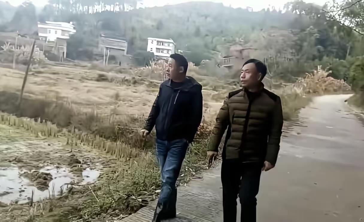 隐忍十年的孙海洋终于说出了那些年不敢说的话。

这么多年来，孙海洋是手中有很多去