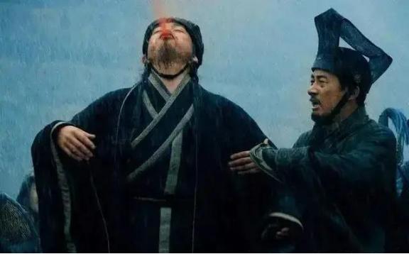 诸葛亮病危，临终之际，皇上阿斗派出贴身使者问话：“如若丞相去世，那该怎么安排你的
