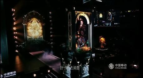 侯明昊 好听 侯明昊唱歌简直绝绝子！他的声音就像一把神奇的画笔，在音乐的画卷上描