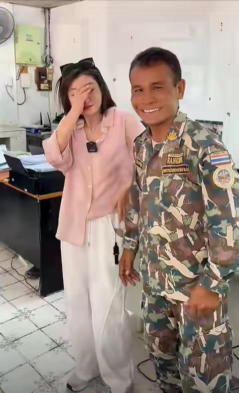 王暖暖救命恩人曝光！泰国公园工作人员，