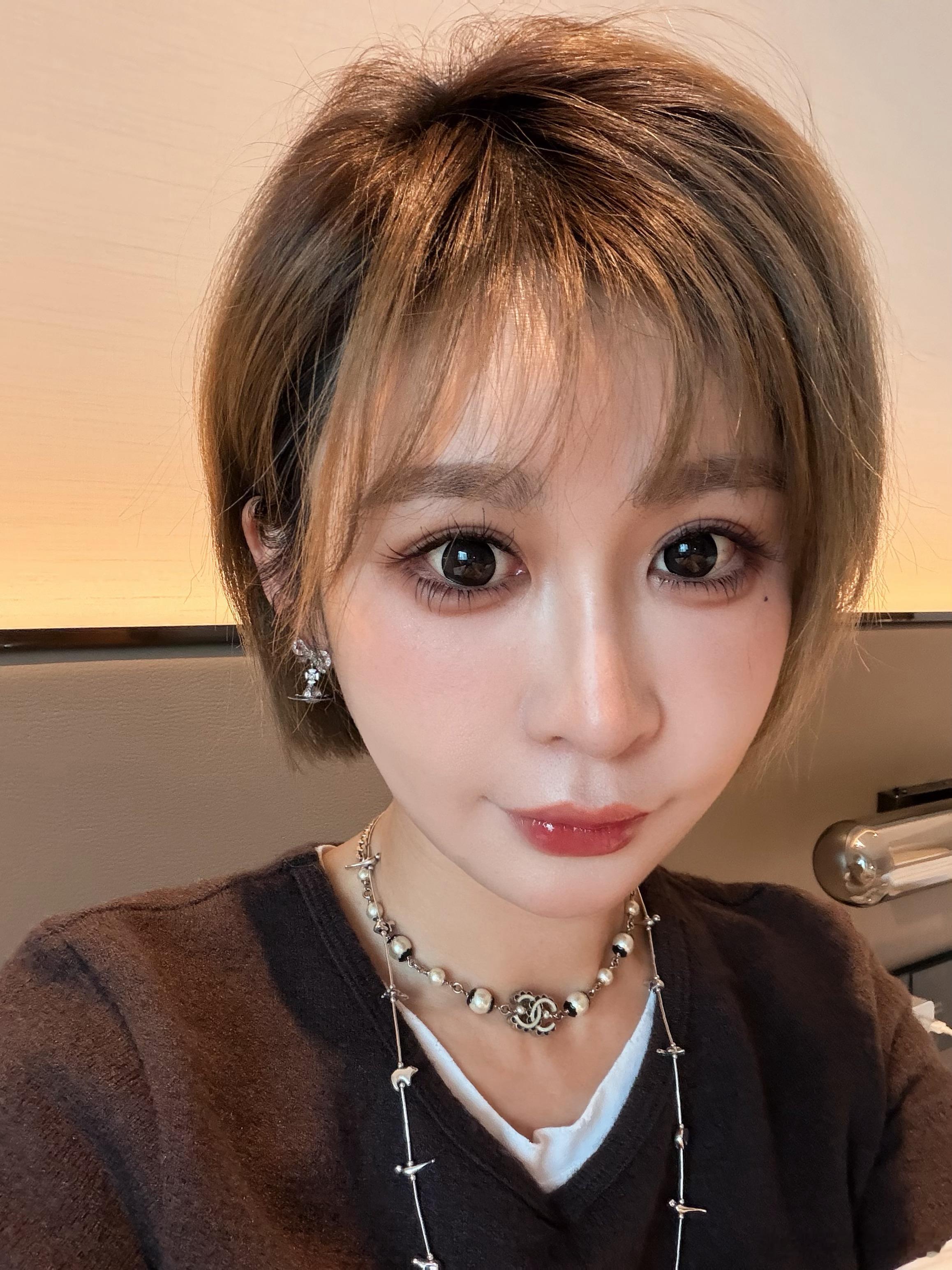 早呀，兄弟姐妹们中医认为短发有助于女性在事业、家庭和自我成长中保持精力 Hhhh