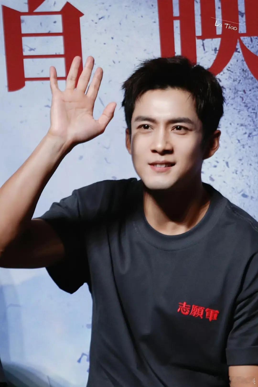 迪丽热巴和杨紫的古偶男主，韩东君和陈飞宇谁更帅？你觉得哪部会爆？ ​​​