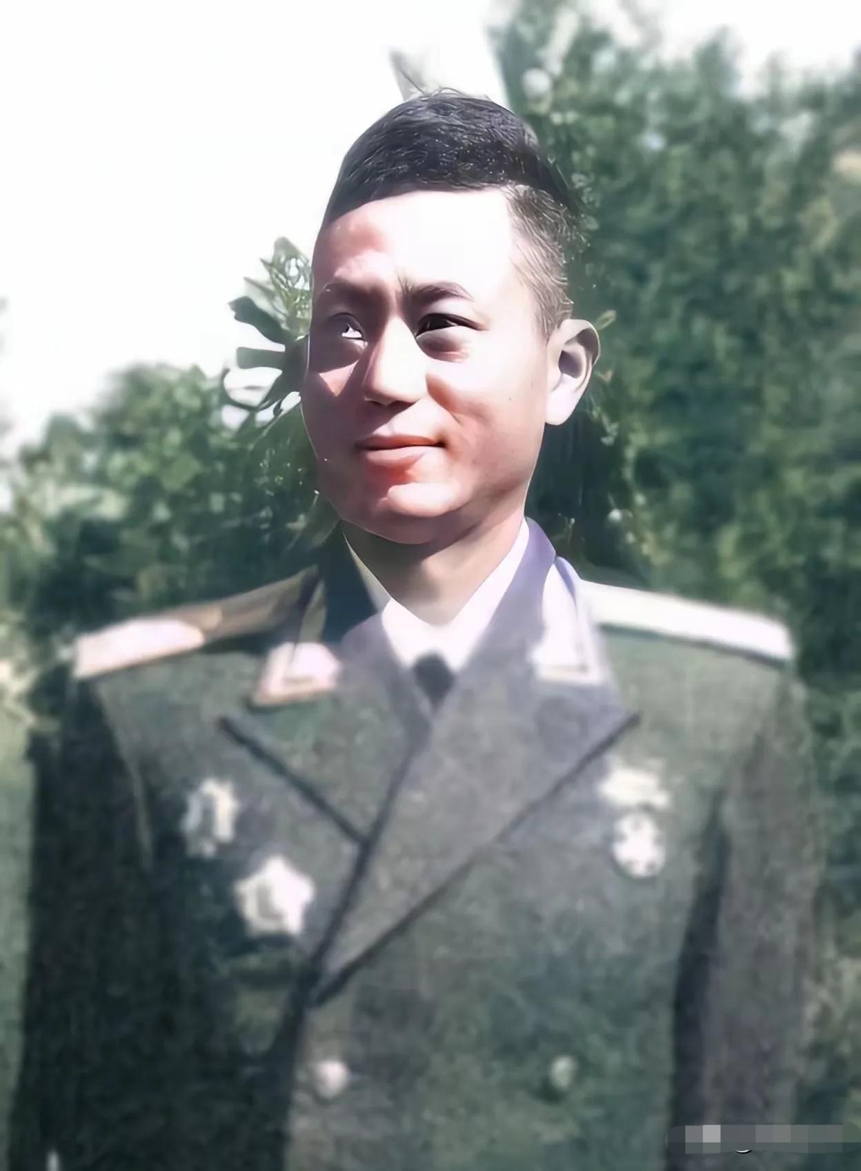 开国将校里唯一申请去台湾的人：1990年11月，99岁母亲在台北荣民总医院病危，