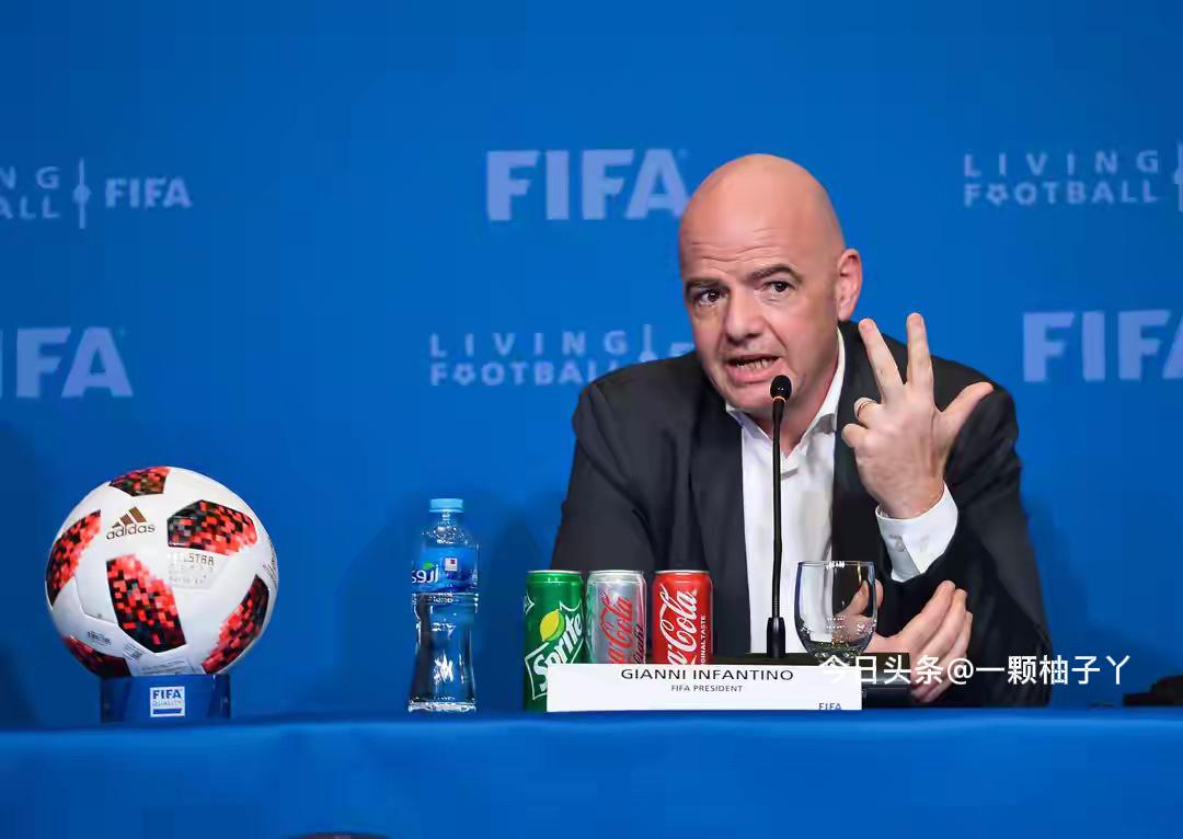 FIFA近日正式官宣，2026美加墨世界杯的16个全球赞助商席位已经全部售罄，赛