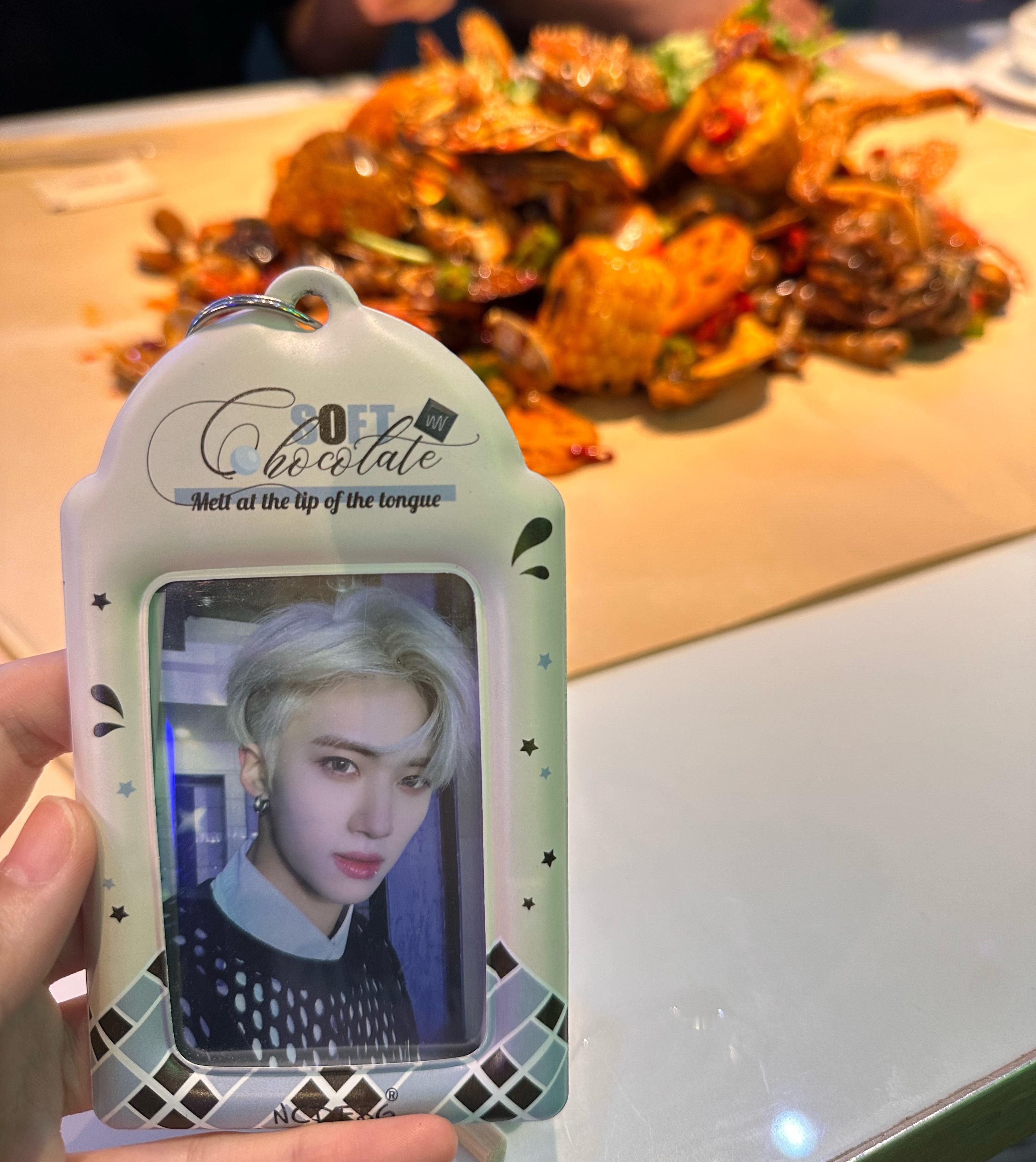 带闫桉来吃饭了 