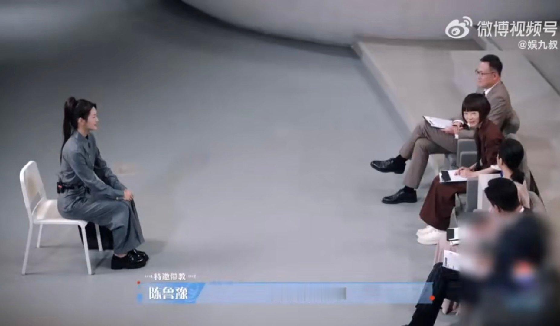 鲁豫从没上过中传的舞台令人心动的offer 被学长一句话劝到毕业都没上台，鲁豫的