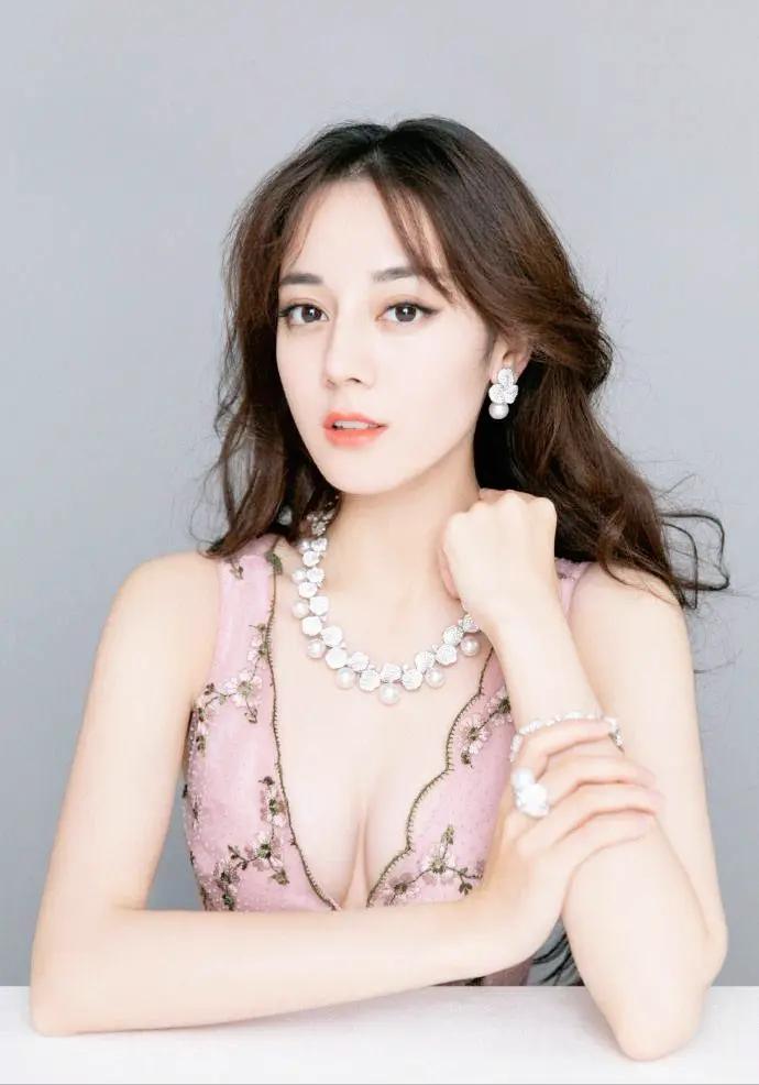 男人要有真心
在男女的世界里，只要男人有真心，才会换取女方的真情，互相尊重，互相