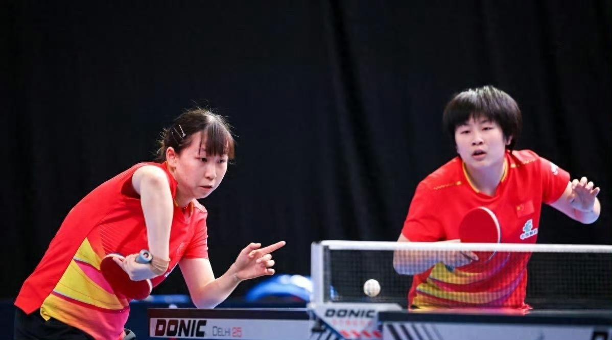 背靠背夺冠！覃予萱/纵歌曼3-0横扫对手，世青赛搭档火力全开
 
3-0零封韩菲