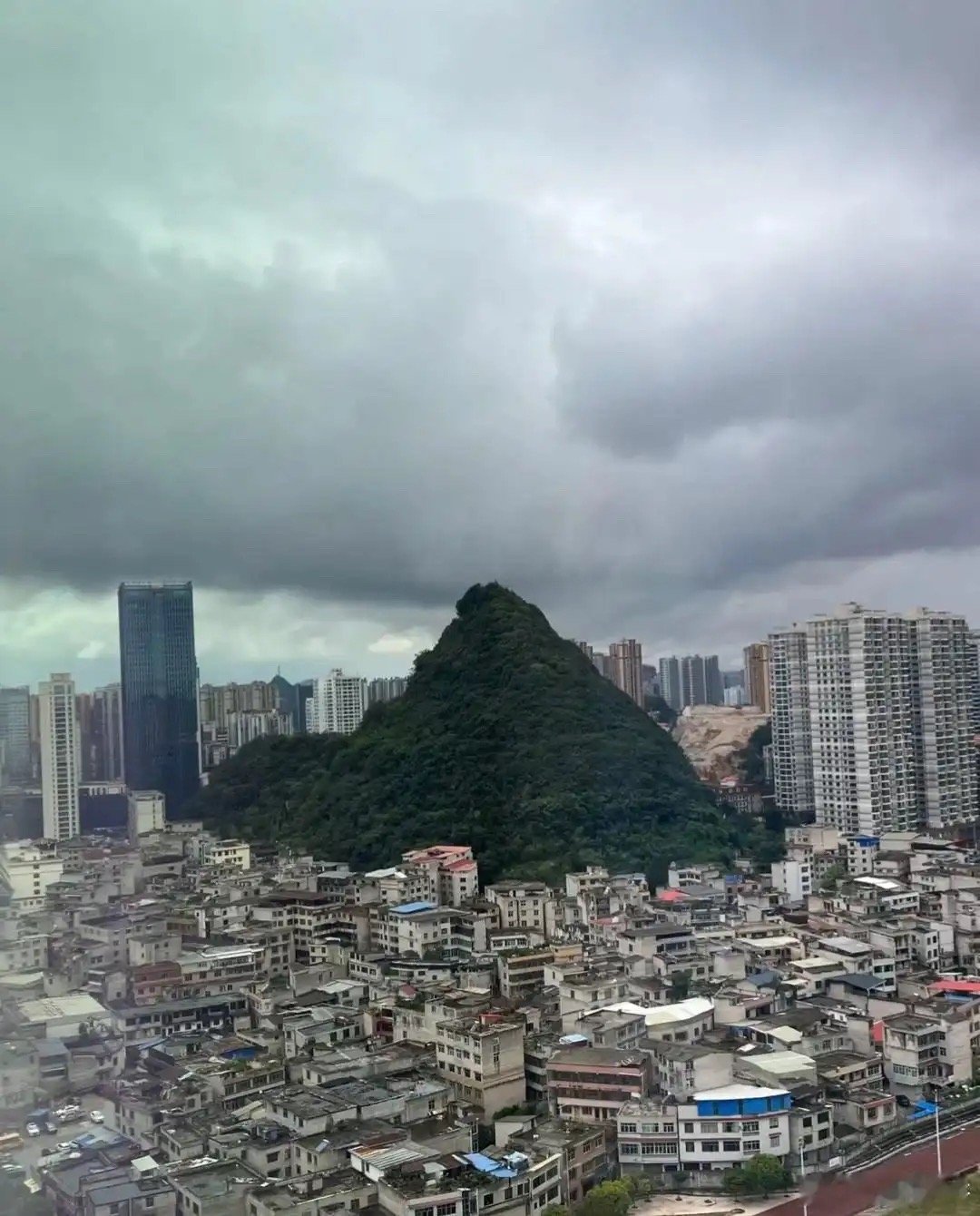 提问：这是哪个城市 ​​​