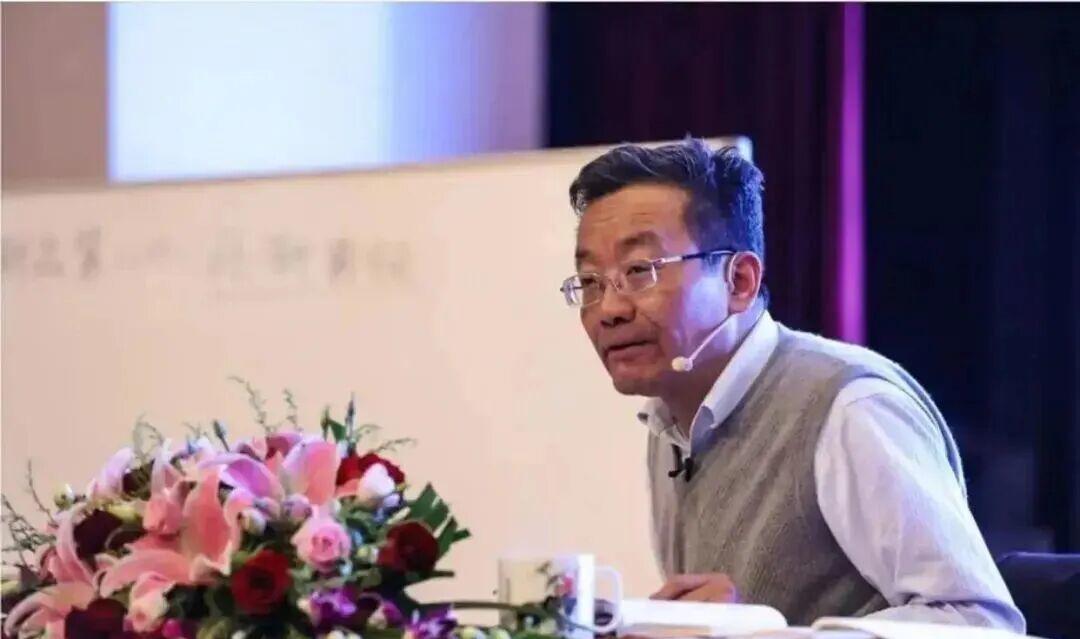 复旦大学王德峰教授说：我的儿子，从小念最好的幼儿园，最好的小学，最好的中学，最后